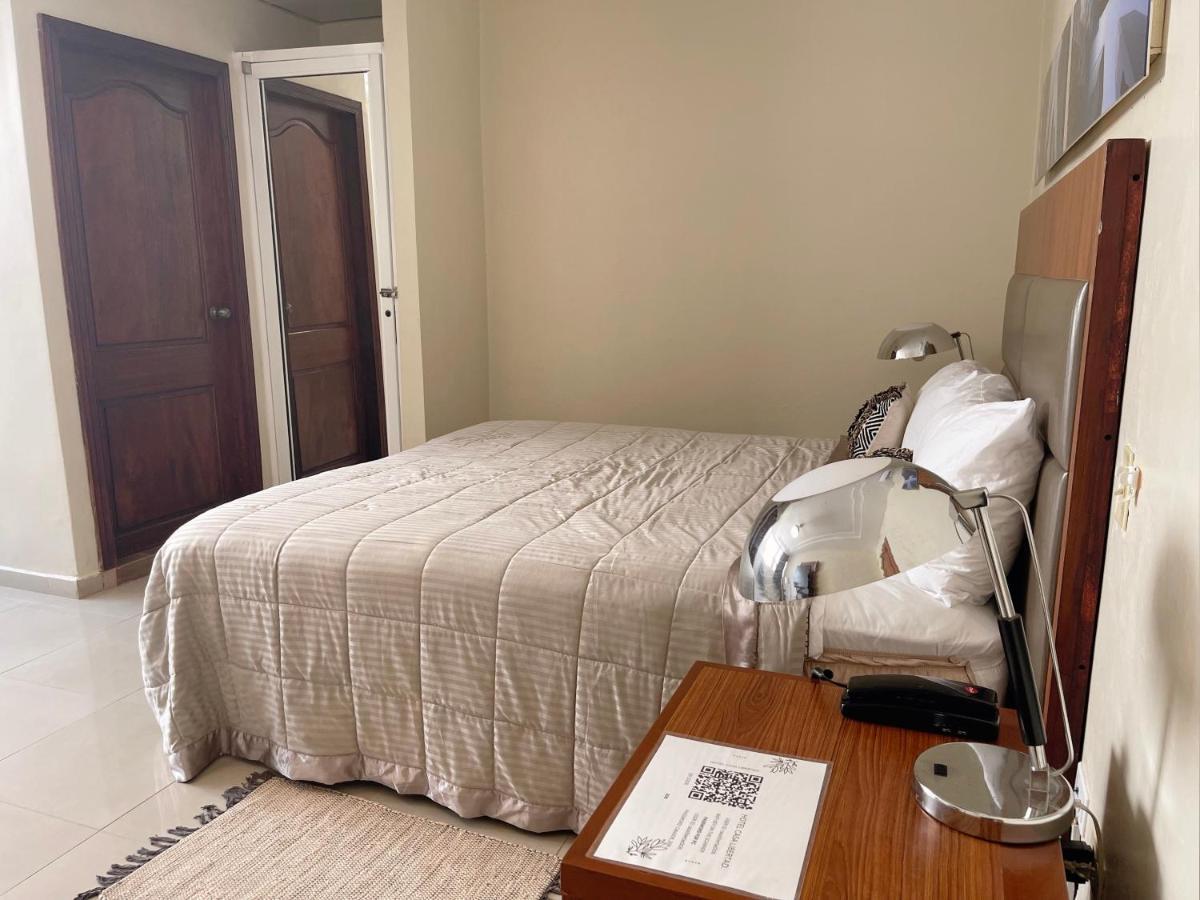 Hotel Libertad At Historic Main Street Santo Domingo Ngoại thất bức ảnh